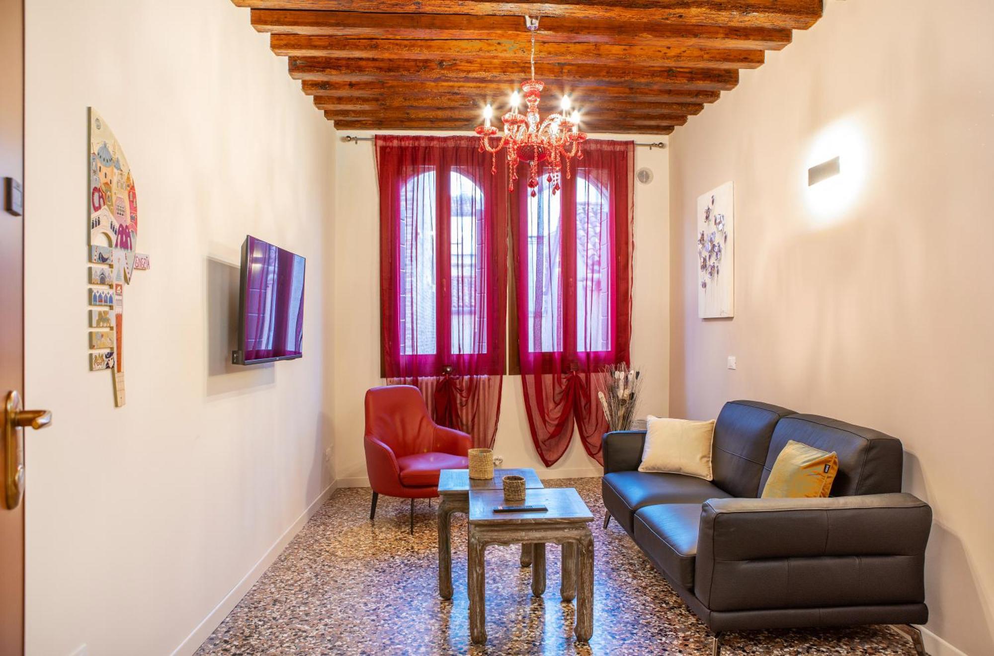 Ca'ada Appartement *
